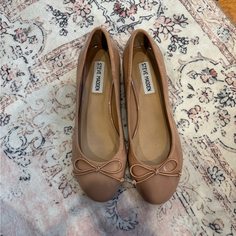 Steve Madden Cherish Pumps in patent nude